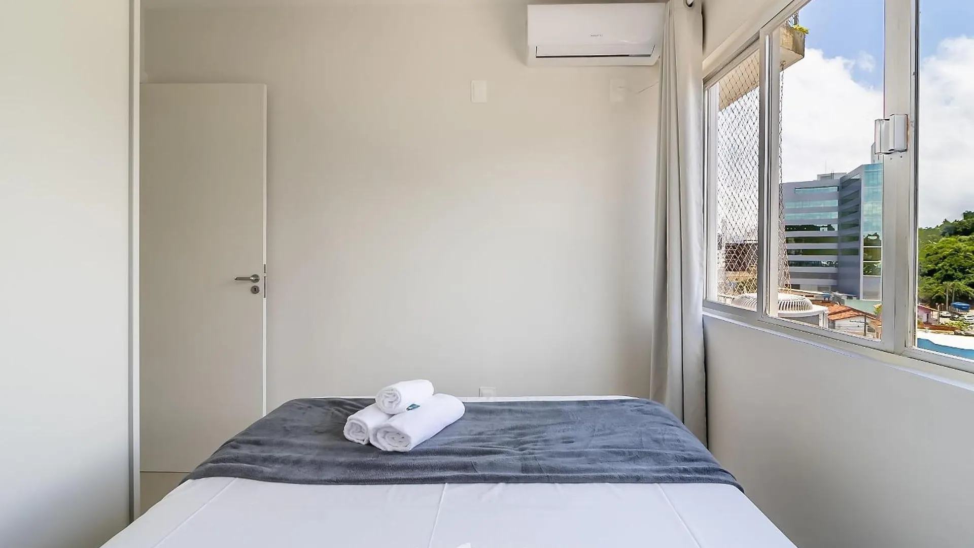 Apto Moderno Prox. Da Roda Gigante De Bc Mbh0601 Balneário Camboriú